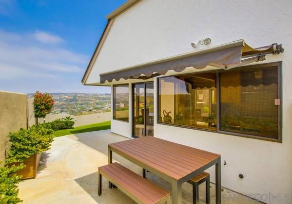 7562 Caminito Avola, La Jolla, California, United States 92037, 3 Bedrooms Bedrooms, ,For sale,Caminito Avola,200008066