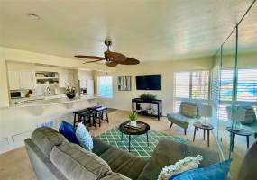 457 Coast, La Jolla, California, United States 92037, 2 Bedrooms Bedrooms, ,For sale,Coast,200008090