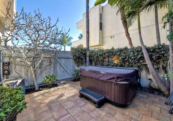 167 JUPITER STREET, ENCINITAS, California, United States 92024, 3 Bedrooms Bedrooms, ,1 BathroomBathrooms,For sale,JUPITER STREET,200008126