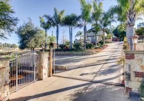 2209 Hawley Dr, Vista, California, United States 92084, 3 Bedrooms Bedrooms, ,For sale,Hawley Dr,200008146