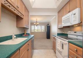 333 Orange Avenue, Coronado, California, United States 92118, 2 Bedrooms Bedrooms, ,For sale,Orange Avenue,200008300