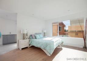 4107 Haines, San Diego, California, United States 92109, 3 Bedrooms Bedrooms, ,For sale,Haines,200008318