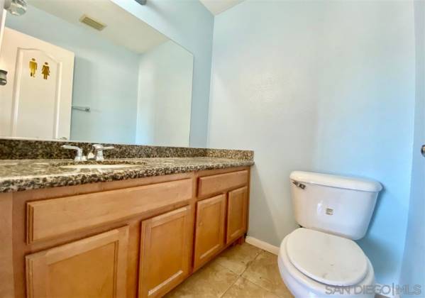 455 Ballantyne St, El Cajon, California, United States 92020, 2 Bedrooms Bedrooms, ,1 BathroomBathrooms,For sale,Ballantyne St,200008497