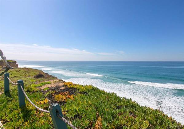 135 Sierra Ave., Solana Beach, California, United States 92075, 2 Bedrooms Bedrooms, ,1 BathroomBathrooms,For sale,Sierra Ave.,200008583