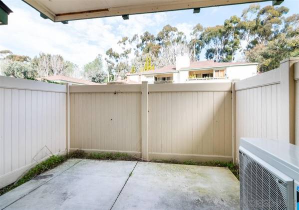 8811 Gilman Dr, La Jolla, California, United States 92037, 2 Bedrooms Bedrooms, ,For sale,Gilman Dr,200008751