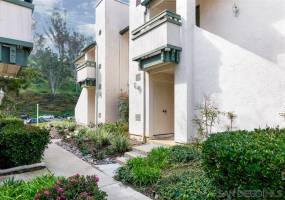 8811 Gilman Dr, La Jolla, California, United States 92037, 2 Bedrooms Bedrooms, ,For sale,Gilman Dr,200008751