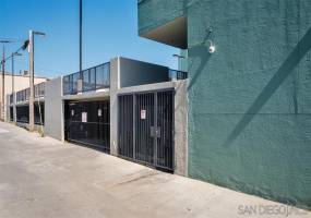 2828 University Ave., San Diego, California, United States 92104, ,For sale,University Ave.,200008760