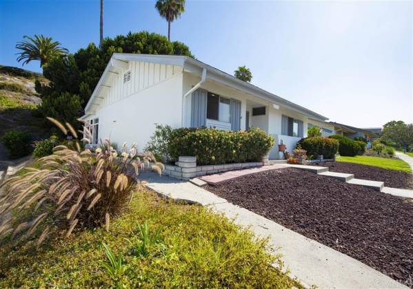 3760 Vista Campana S, Oceanside, California, United States 92057, 2 Bedrooms Bedrooms, ,For sale,Vista Campana S,200008847