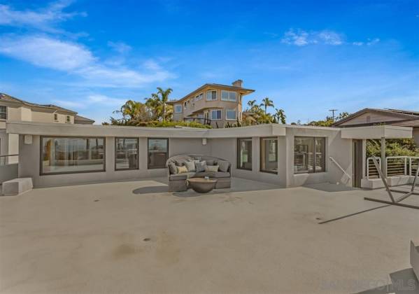 3464 Seacrest Drive, Carlsbad, California, United States 92008, 5 Bedrooms Bedrooms, ,1 BathroomBathrooms,For sale,Seacrest Drive,200009103