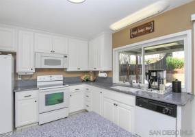 1763 Summer Place Dr, El Cajon, California, United States 92021, 3 Bedrooms Bedrooms, ,For sale,Summer Place Dr,200009148