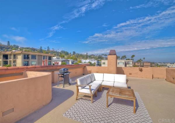 363 Rosecrans St, San Diego, California, United States 92106, 2 Bedrooms Bedrooms, ,For sale,Rosecrans St,200009155