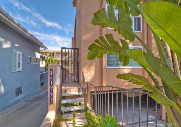 363 Rosecrans St, San Diego, California, United States 92106, 2 Bedrooms Bedrooms, ,For sale,Rosecrans St,200009155