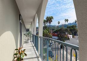 356 Playa Del Norte, La Jolla, California, United States 92037, 2 Bedrooms Bedrooms, ,For sale,Playa Del Norte,200009193