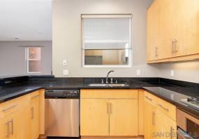 3650 5Th Ave, San Diego, California, United States 92103, 2 Bedrooms Bedrooms, ,For sale,5Th Ave,200009198