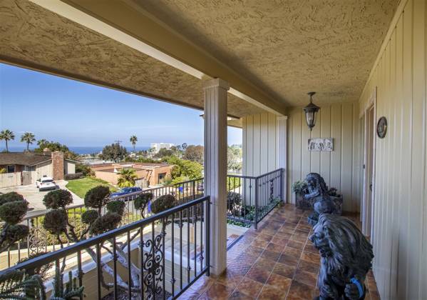 6661 Avenida La Reina, La Jolla, California, United States 92037, 3 Bedrooms Bedrooms, ,For sale,Avenida La Reina,200009499