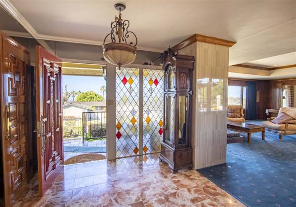 6661 Avenida La Reina, La Jolla, California, United States 92037, 3 Bedrooms Bedrooms, ,For sale,Avenida La Reina,200009499