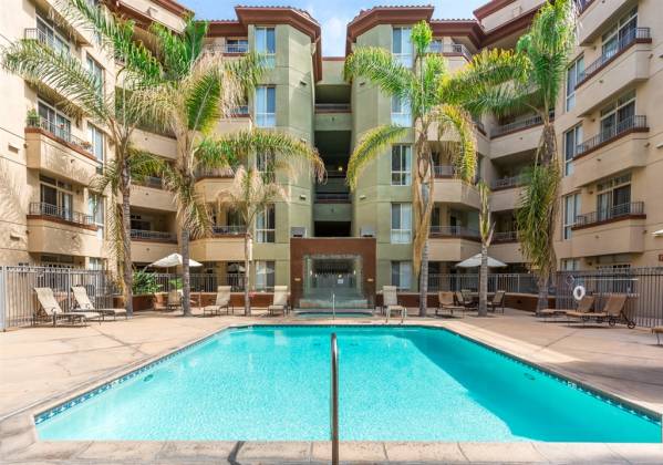 1501 Front St, San Diego, California, United States 92101, 1 Bedroom Bedrooms, ,For sale,Front St,200009578