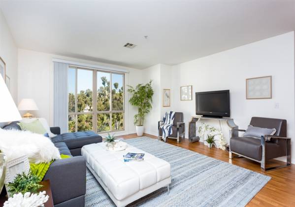 1501 Front St, San Diego, California, United States 92101, 1 Bedroom Bedrooms, ,For sale,Front St,200009578