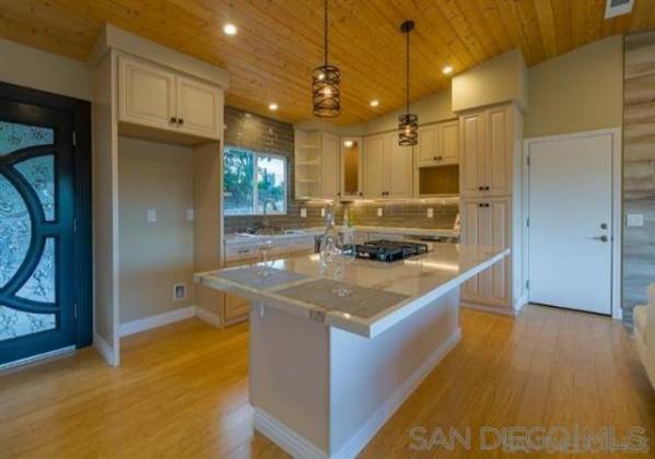 2180 Esplendido Avenue, Vista, California, United States 92084, 4 Bedrooms Bedrooms, ,1 BathroomBathrooms,For sale,Esplendido Avenue,200009866