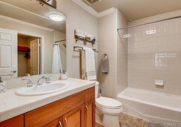 330 J St, San Diego, California, United States 92101, 1 Bedroom Bedrooms, ,1 BathroomBathrooms,For sale,J St,200009926