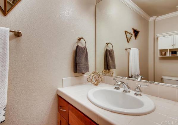 330 J St, San Diego, California, United States 92101, 1 Bedroom Bedrooms, ,1 BathroomBathrooms,For sale,J St,200009926