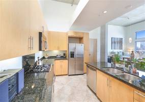 527 10Th Ave, San Diego, California, United States 92101, 2 Bedrooms Bedrooms, ,For sale,10Th Ave,200009963