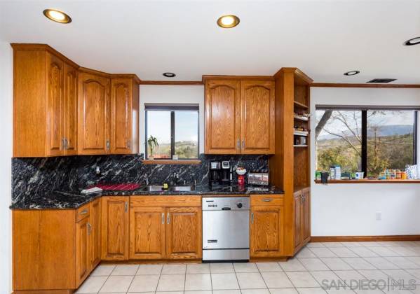 12648 Palos Tierra Rd, Valley Center, California, United States 92082, 4 Bedrooms Bedrooms, ,For sale,Palos Tierra Rd,200010052