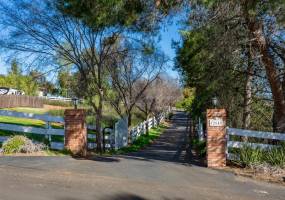 12648 Palos Tierra Rd, Valley Center, California, United States 92082, 4 Bedrooms Bedrooms, ,For sale,Palos Tierra Rd,200010052