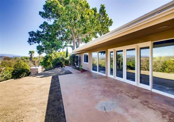 1255 Via Del Cerro, Vista, California, United States 92084, 3 Bedrooms Bedrooms, ,For sale,Via Del Cerro,200010064