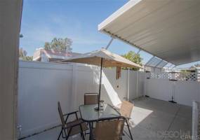 1001 Hale Ave., Escondido, California, United States 92029, 2 Bedrooms Bedrooms, ,For sale,Hale Ave.,200010144