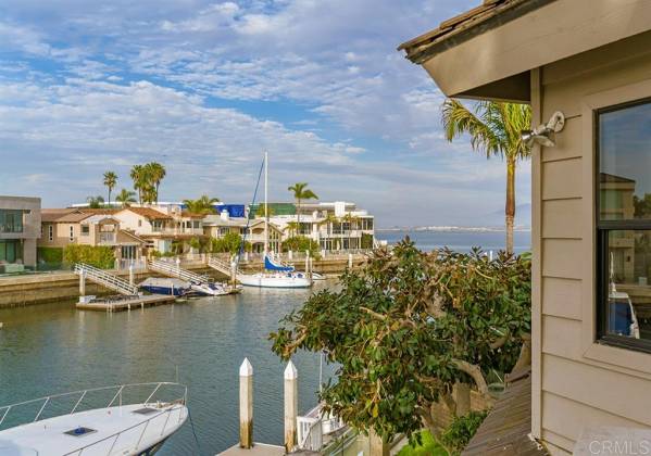 15 SANDPIPER STRAND, Coronado, California, United States 92118, 4 Bedrooms Bedrooms, ,1 BathroomBathrooms,For sale,SANDPIPER STRAND,200010147