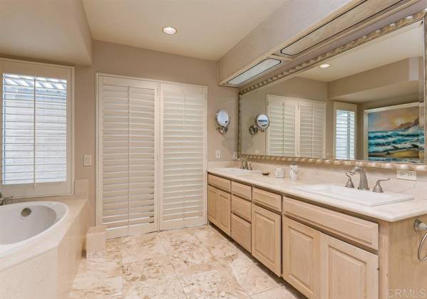 15 SANDPIPER STRAND, Coronado, California, United States 92118, 4 Bedrooms Bedrooms, ,1 BathroomBathrooms,For sale,SANDPIPER STRAND,200010147