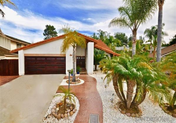 12767 Calma Ct, San Diego, California, United States 92128, 5 Bedrooms Bedrooms, ,For sale,Calma Ct,200010190