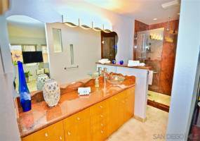 12767 Calma Ct, San Diego, California, United States 92128, 5 Bedrooms Bedrooms, ,For sale,Calma Ct,200010190