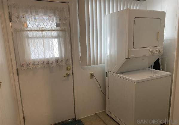 1501 Anza Ave, Vista, California, United States 92084, 2 Bedrooms Bedrooms, ,For sale,Anza Ave,200010210