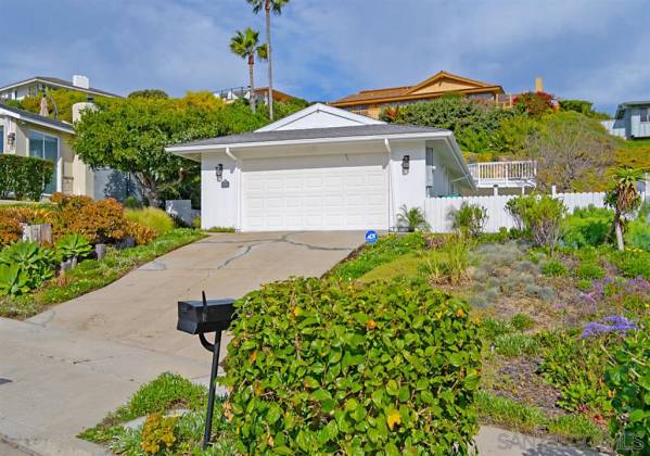 5505 Moonlight Ln, La Jolla, California, United States 92037, 3 Bedrooms Bedrooms, ,1 BathroomBathrooms,For sale,Moonlight Ln,200010309