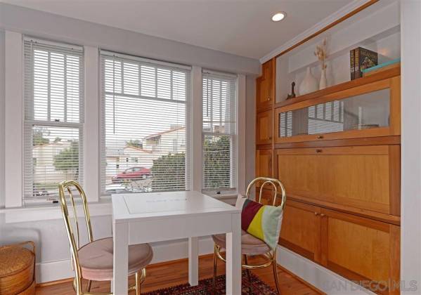 1215 Park Row, La Jolla, California, United States 92037, 2 Bedrooms Bedrooms, ,1 BathroomBathrooms,For sale,Park Row,200010401