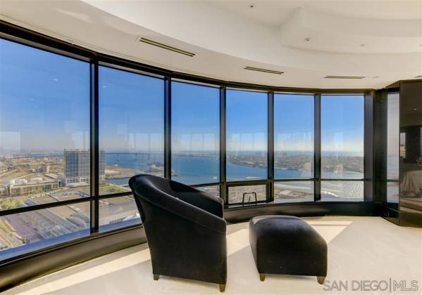 100 Harbor Dr, San Diego, California, United States 92101, 3 Bedrooms Bedrooms, ,For sale,Harbor Dr,200010411