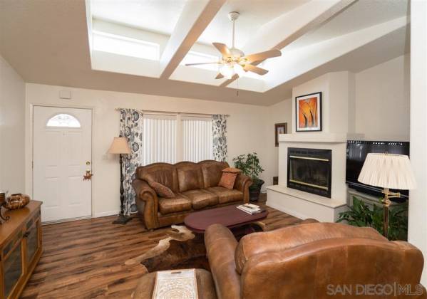 15420 Olde Highway 80 Spc 25, El Cajon, California, United States 92021, 3 Bedrooms Bedrooms, ,For sale,Olde Highway 80 Spc 25,200010456