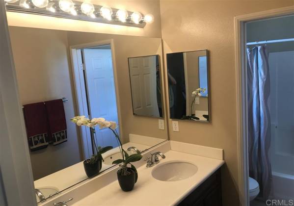 4068 Karst Rd, Carlsbad, California, United States 92010, 3 Bedrooms Bedrooms, ,1 BathroomBathrooms,For sale,Karst Rd,200010502