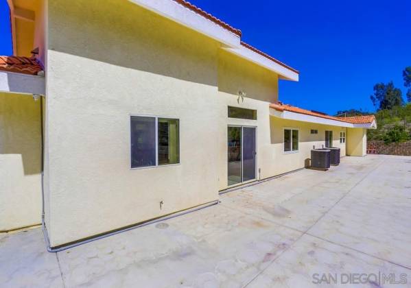 525 Stewart Canyon Rd, Fallbrook, California, United States 92028, 4 Bedrooms Bedrooms, ,1 BathroomBathrooms,For sale,Stewart Canyon Rd,200010521