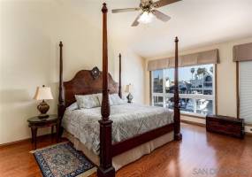 26 The Pt, Coronado, California, United States 92118, 4 Bedrooms Bedrooms, ,For sale,The Pt,200010544