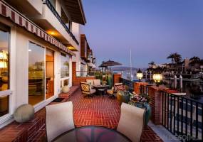 26 The Pt, Coronado, California, United States 92118, 4 Bedrooms Bedrooms, ,For sale,The Pt,200010544