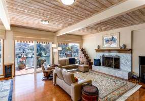 26 The Pt, Coronado, California, United States 92118, 4 Bedrooms Bedrooms, ,For sale,The Pt,200010544