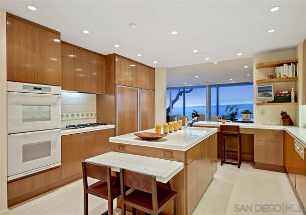 7933 Prospect Place, La Jolla, California, United States 92037, 3 Bedrooms Bedrooms, ,For sale,Prospect Place,200010552