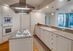 1101 1st Street, Coronado, California, United States 92118, 2 Bedrooms Bedrooms, ,1 BathroomBathrooms,For sale,1st Street,200010721