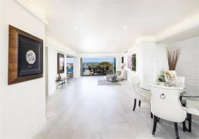 939 Coast Blvd, La Jolla, California, United States 92037, 2 Bedrooms Bedrooms, ,For sale,Coast Blvd,200010899