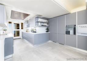 939 Coast Blvd, La Jolla, California, United States 92037, 2 Bedrooms Bedrooms, ,For sale,Coast Blvd,200010899