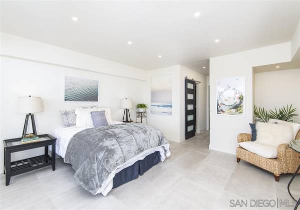 939 Coast Blvd, La Jolla, California, United States 92037, 2 Bedrooms Bedrooms, ,For sale,Coast Blvd,200010899