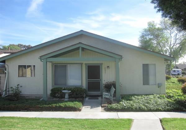 1047 Plover Way, Oceanside, California, United States 92057, 2 Bedrooms Bedrooms, ,For sale,Plover Way,200010938